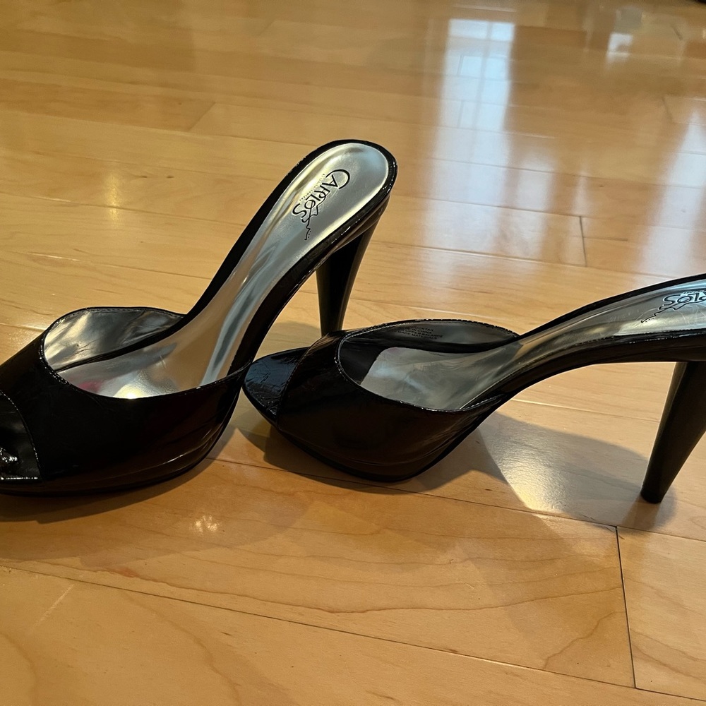 Carlos Santana Black Patent Leather heels. Size 9.5. Worn once. $65. Sexy as fck - Picture 7 of 7